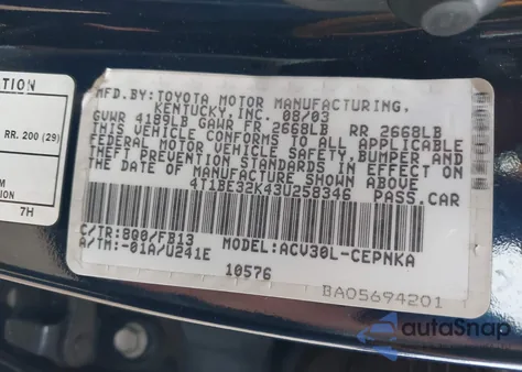 2003 Toyota Camry Le z USA, uszkodzony, nr VIN 4T1BE32K43U258346